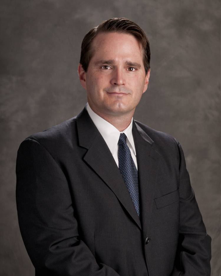 Photo of attorney Vincent D. Slavens